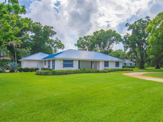 2301 Avalon Avenue, Vero Beach, FL 32960