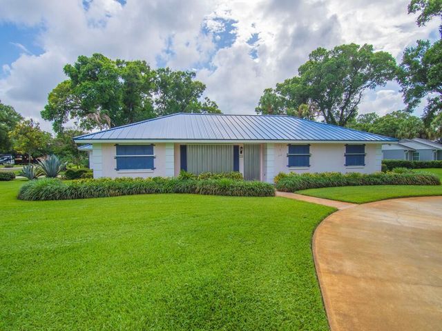 2301 Avalon Avenue, Vero Beach, FL 32960