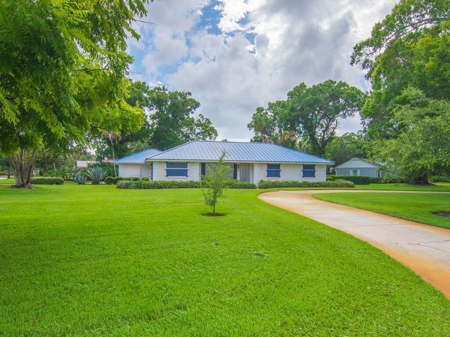 2301 Avalon Avenue, Vero Beach, FL 32960