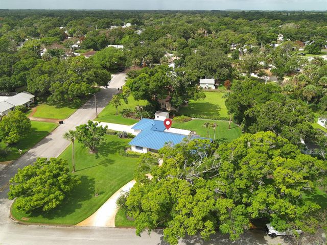 2301 Avalon Avenue, Vero Beach, FL 32960