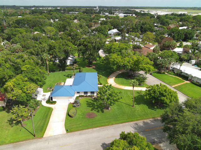 2301 Avalon Avenue, Vero Beach, FL 32960