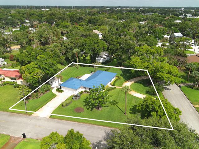 2301 Avalon Avenue, Vero Beach, FL 32960
