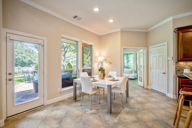 67 N Pentenwell Circle, Spring, TX 77382