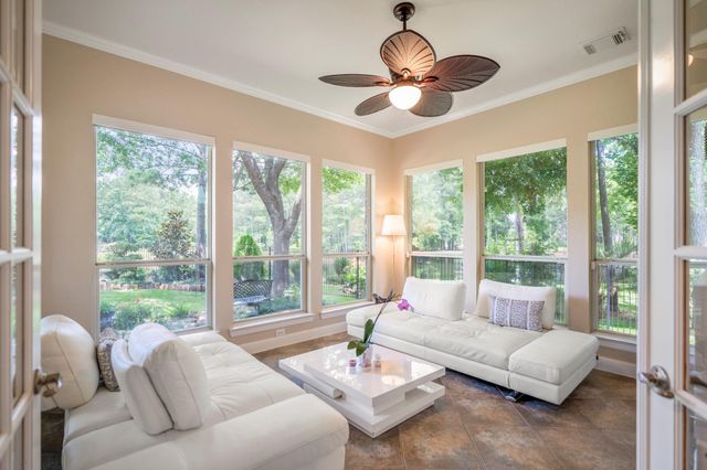67 N Pentenwell Circle, Spring, TX 77382