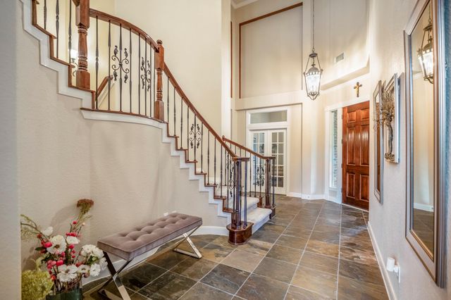 67 N Pentenwell Circle, Spring, TX 77382