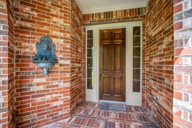 67 N Pentenwell Circle, Spring, TX 77382