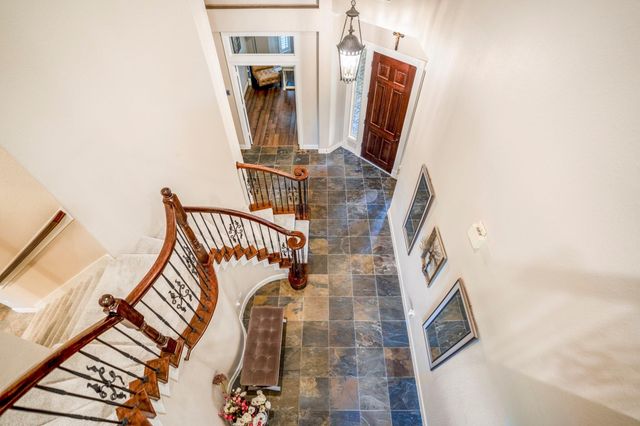 67 N Pentenwell Circle, Spring, TX 77382
