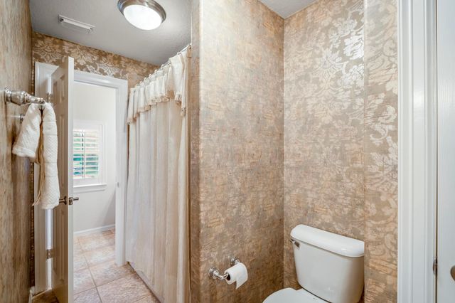 67 N Pentenwell Circle, Spring, TX 77382