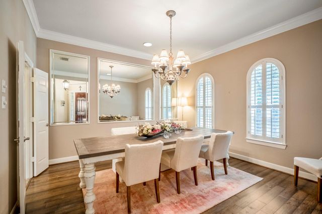 67 N Pentenwell Circle, Spring, TX 77382