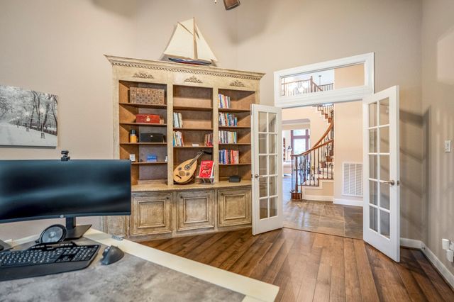 67 N Pentenwell Circle, Spring, TX 77382