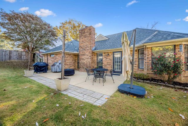 6356 EASTBRIER DR, Bartlett, TN 38135