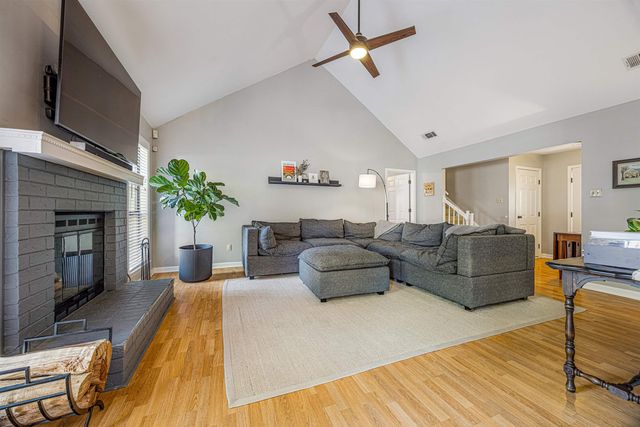 6356 EASTBRIER DR, Bartlett, TN 38135