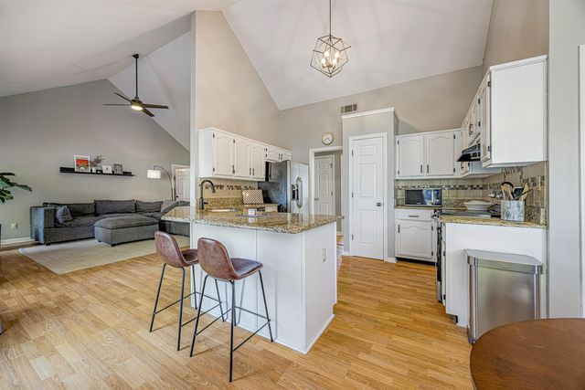 6356 EASTBRIER DR, Bartlett, TN 38135