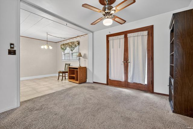 621 SOMERSET Drive, Kokomo, IN 46902