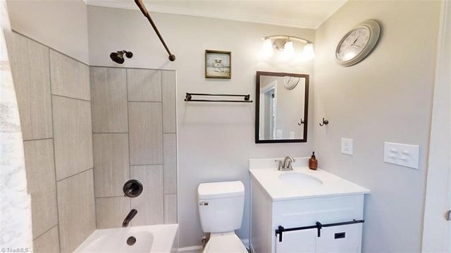 2527 Mount Salem Road, Pfafftown, NC 27040