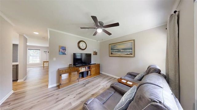 2527 Mount Salem Road, Pfafftown, NC 27040