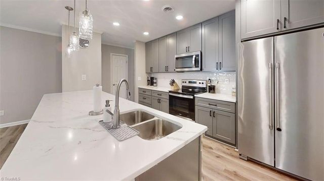 2527 Mount Salem Road, Pfafftown, NC 27040