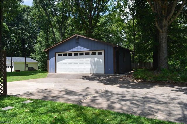 2527 Mount Salem Road, Pfafftown, NC 27040