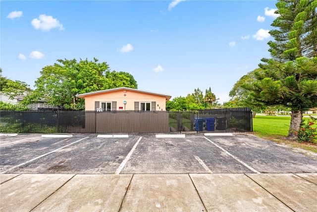612 NW 10th Ter B, Fort Lauderdale, FL 33311