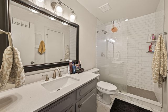 5235 Arboles Drive 9, Houston, TX 77035