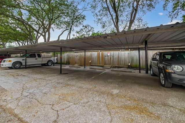 5235 Arboles Drive 9, Houston, TX 77035