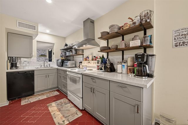 5235 Arboles Drive 9, Houston, TX 77035