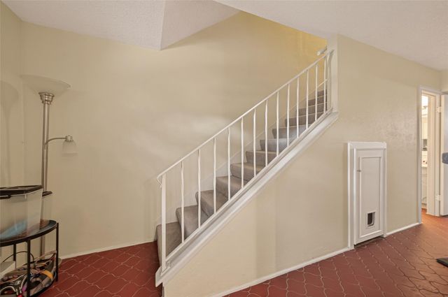 5235 Arboles Drive 9, Houston, TX 77035