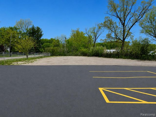 20401 Gudith Road, Brownstown, MI 48183