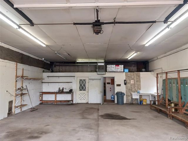 20401 Gudith Road, Brownstown, MI 48183