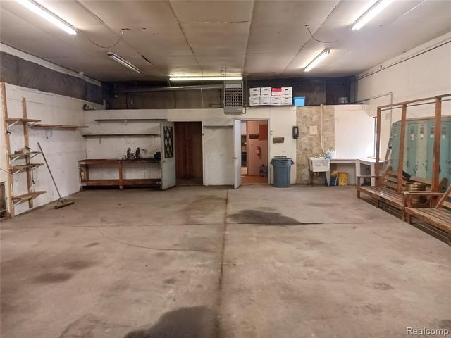 20401 Gudith Road, Brownstown, MI 48183