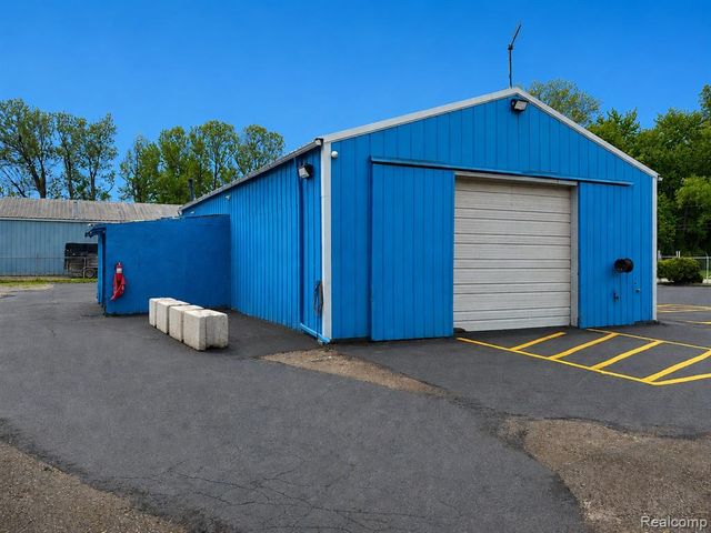 20401 Gudith Road, Brownstown, MI 48183