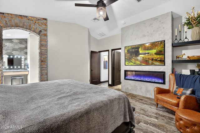 1921 E SIESTA Lane, Phoenix, AZ 85024