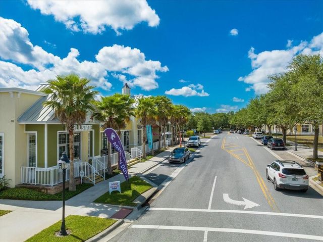 319 RAVENSHILL WAY, Deland, FL 32724