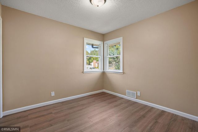 7961 59th Avenue N, New Hope, MN 55428