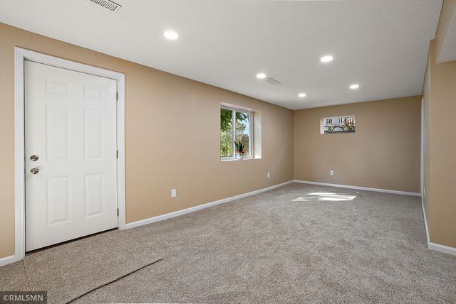 7961 59th Avenue N, New Hope, MN 55428