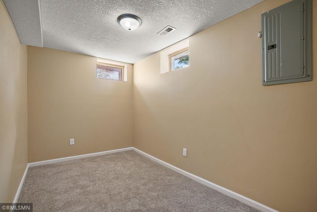 7961 59th Avenue N, New Hope, MN 55428