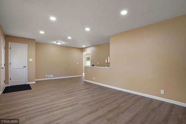 7961 59th Avenue N, New Hope, MN 55428