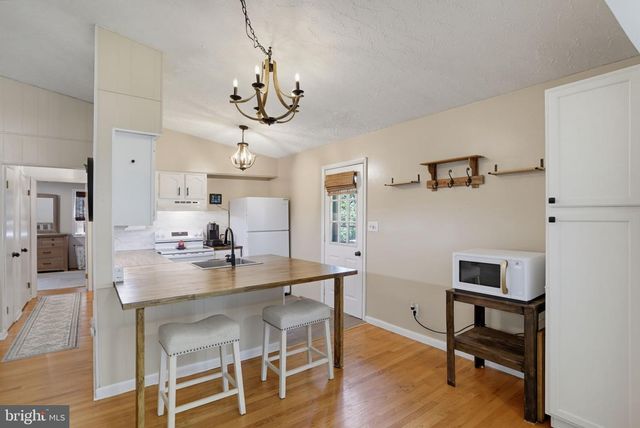 16 KENT AVE, Earleville, MD 21919