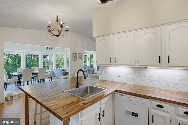 16 KENT AVE, Earleville, MD 21919