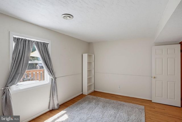 16 KENT AVE, Earleville, MD 21919