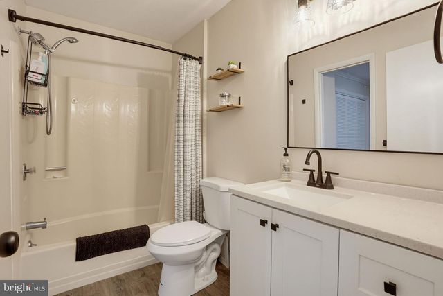 16 KENT AVE, Earleville, MD 21919