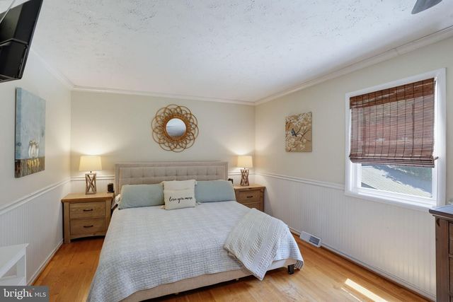 16 KENT AVE, Earleville, MD 21919