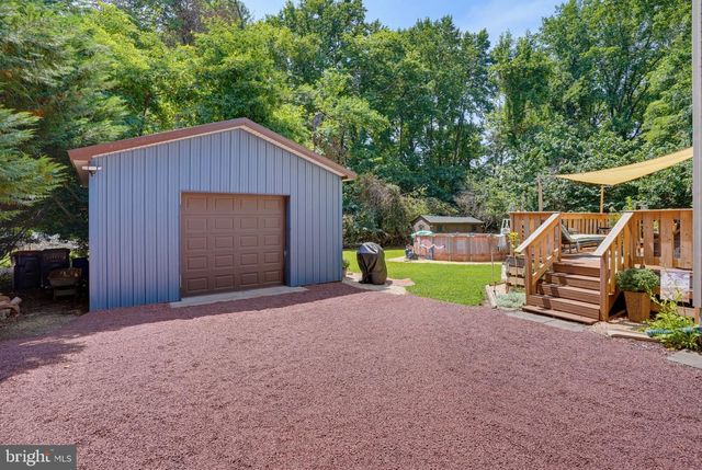 16 KENT AVE, Earleville, MD 21919