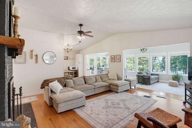 16 KENT AVE, Earleville, MD 21919