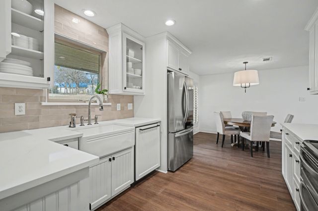 445 Crescent Drive, Pottsboro, TX 75076