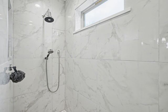 445 Crescent Drive, Pottsboro, TX 75076