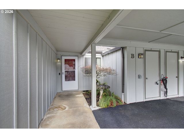 804 Nw 132ND St B, Vancouver, WA 98685