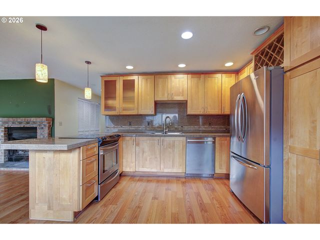 804 Nw 132ND St B, Vancouver, WA 98685