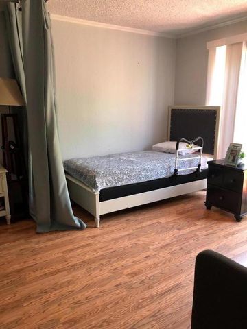 162 N Alamo Drive, Vacaville, CA 95688