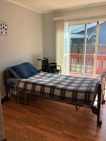 162 N Alamo Drive, Vacaville, CA 95688